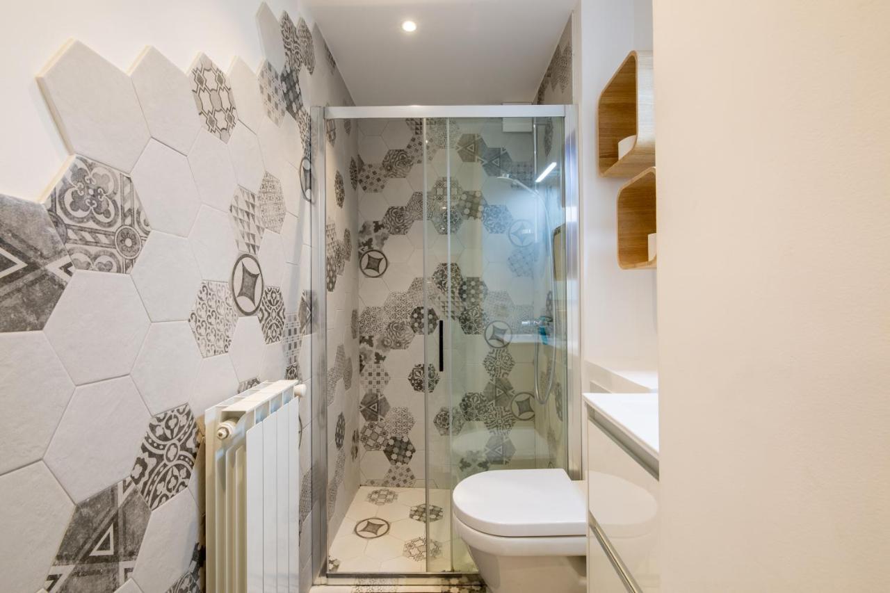 Meuble 2 Etoiles, Wifi, A 2 Pas Des Plages Фрежюс Экстерьер фото